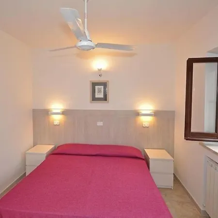 Sleeps 4 Apartment *