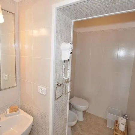 Sleeps 4 Apartment Castiglione del Lago